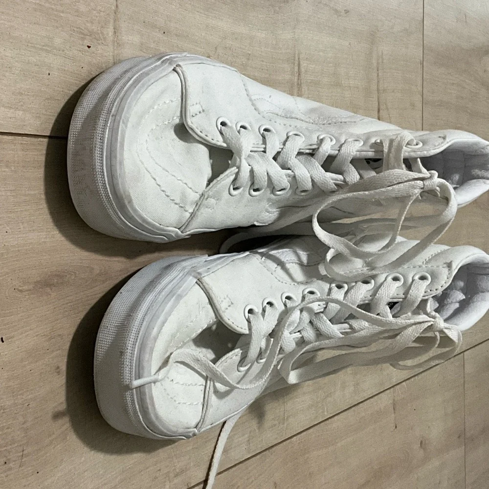 Vans White High-Top Sneakers - Picture 3 of 8